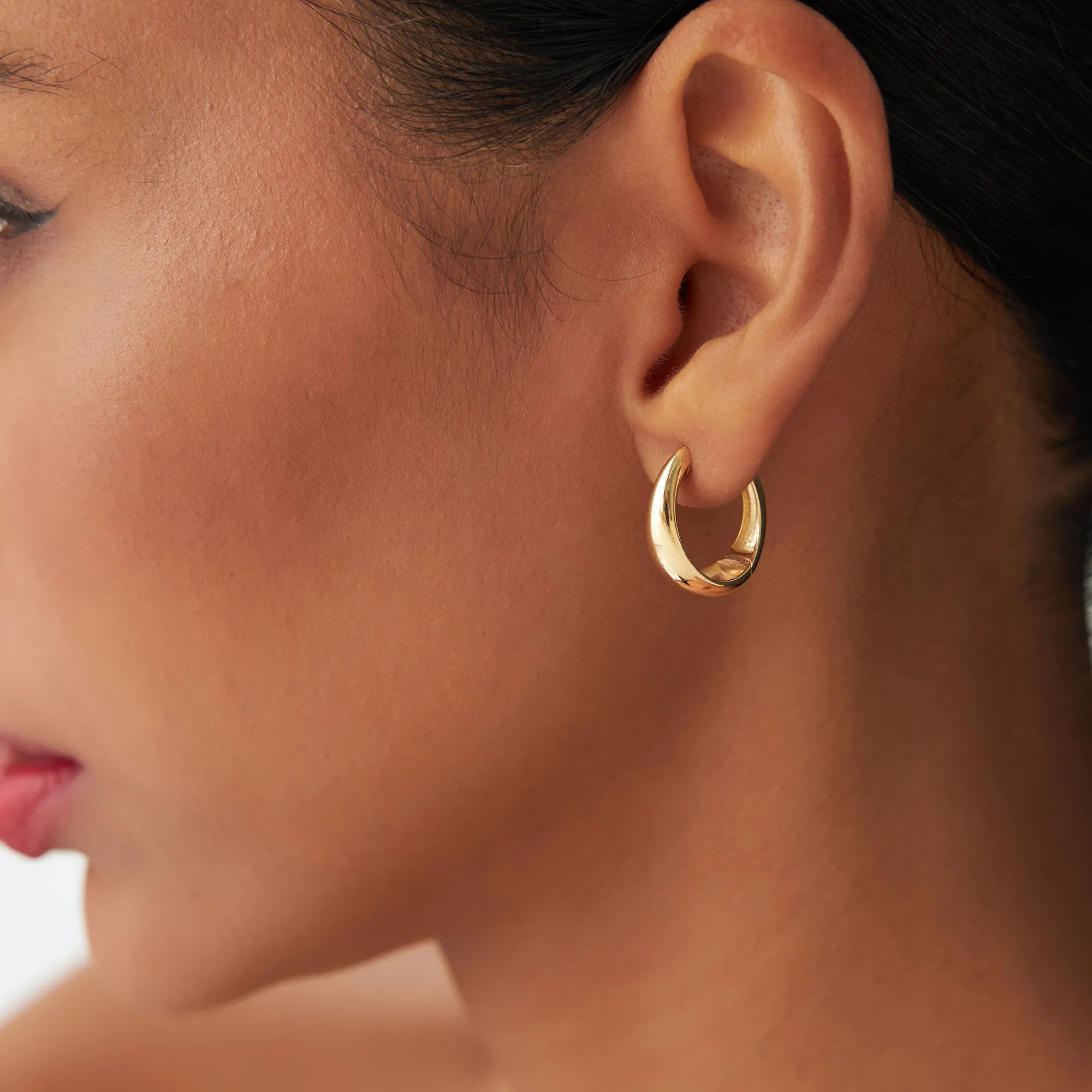 14k Gold Teardrop Hoop Earrings