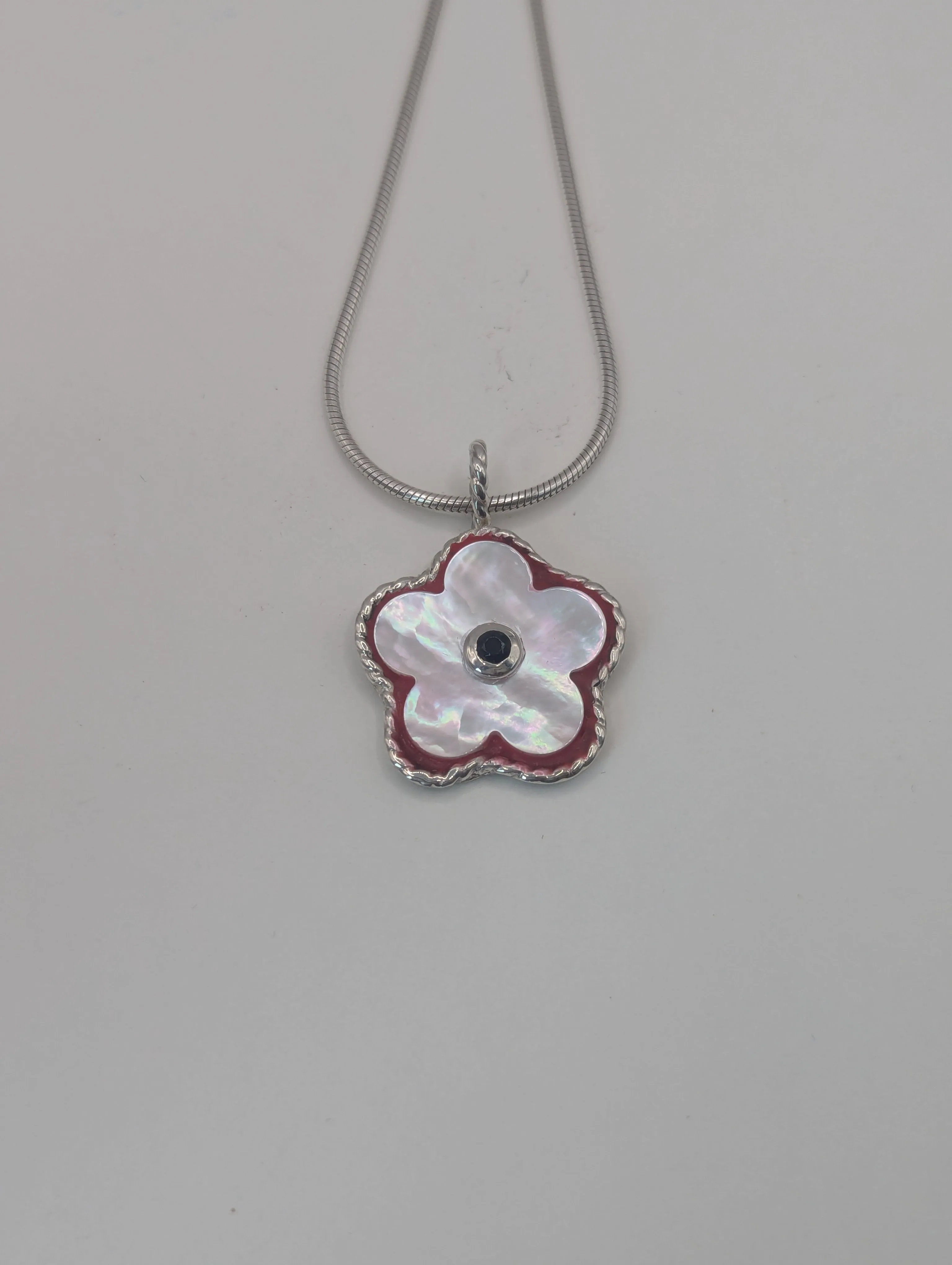 Flower pendant - mother of pearl with red border