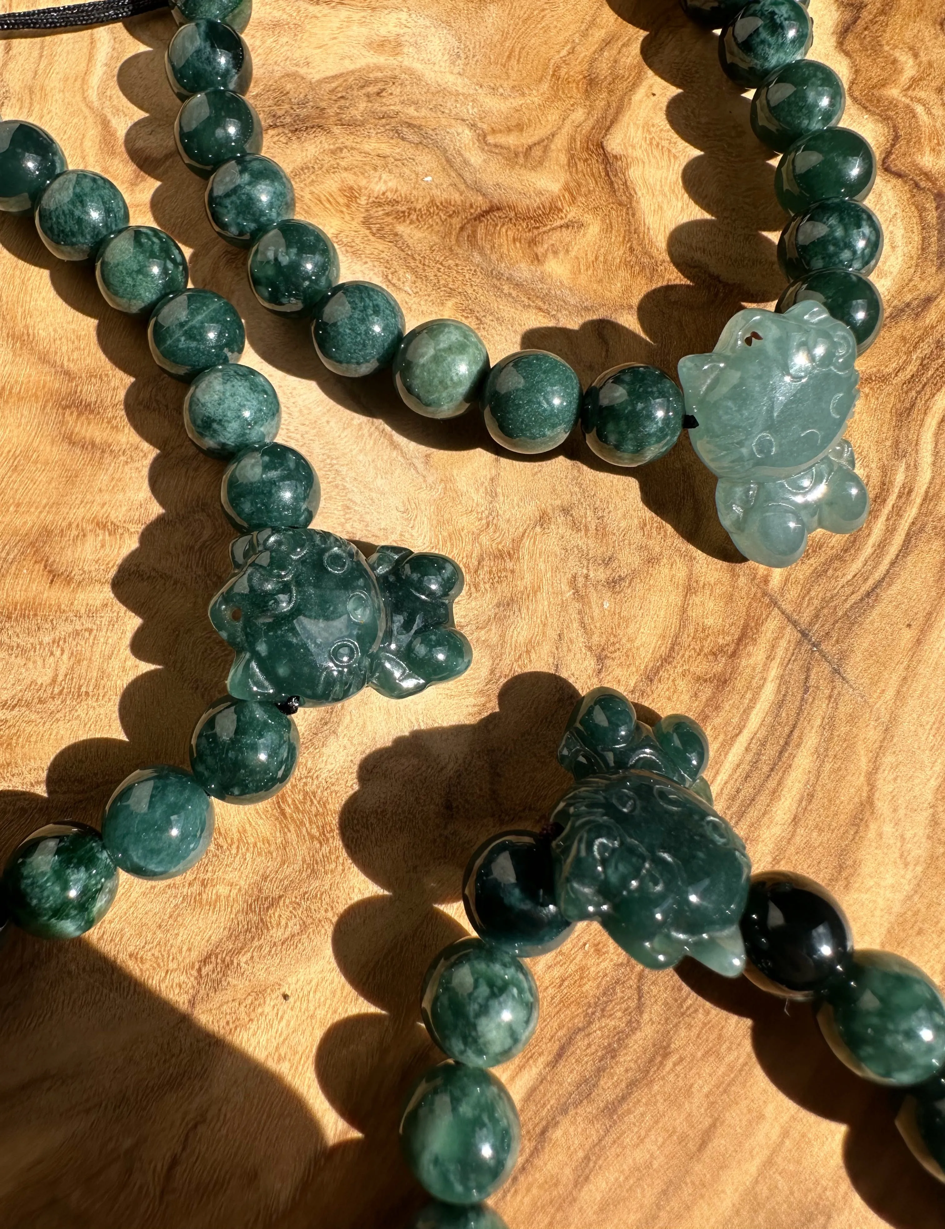 Guatemalan Jadeite Bead Bracelet Kitty - Adjustable