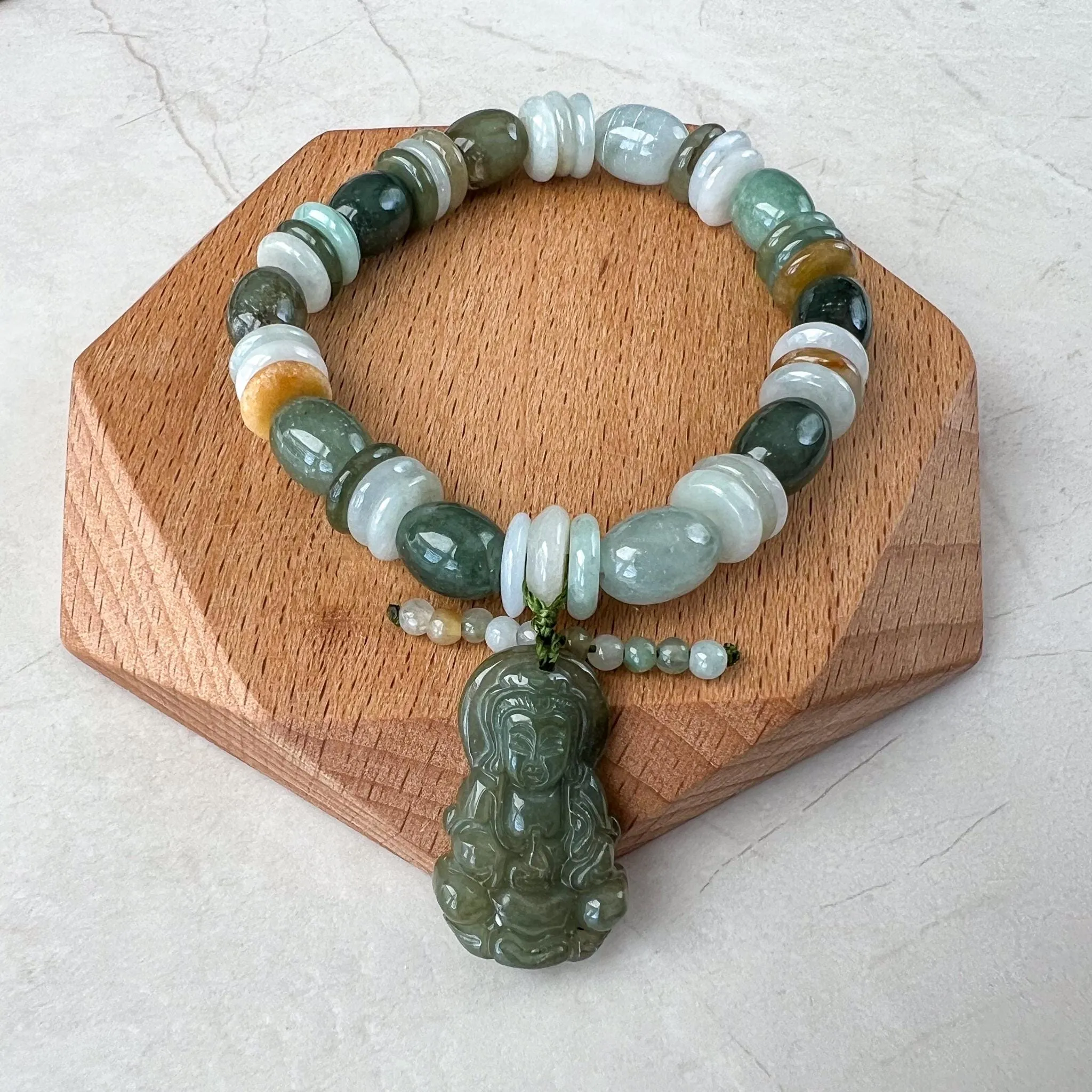 Jadeite Jade Guan Yin Kwan Yin, Avalokitesvara Carved Bracelet, 观音, YW-0110-1728960836