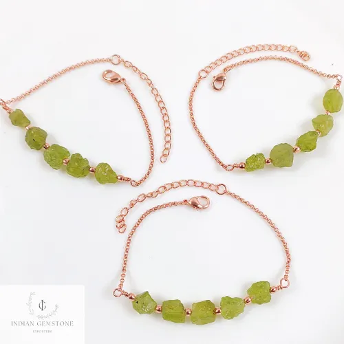 Natural Raw Peridot Bracelet, Raw Gemstone Copper Jewelry, Raw Crystal Jewelry, Custom Birthstone Bracelet, Peridot Jewelry, Dainty Bracelet